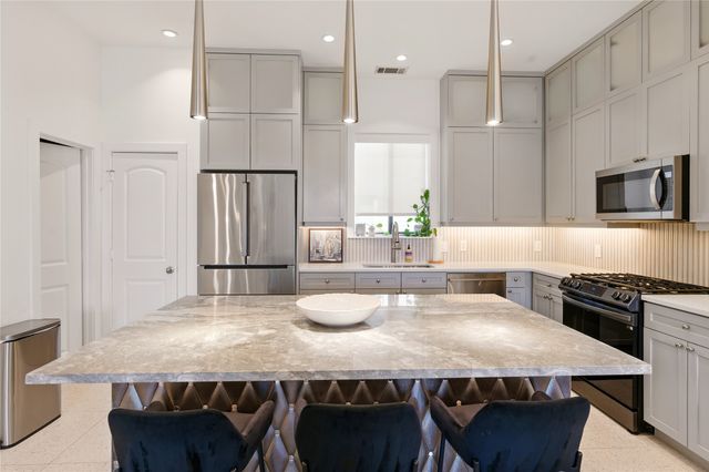 4211 Rawlins Street 525, Dallas, TX 75219