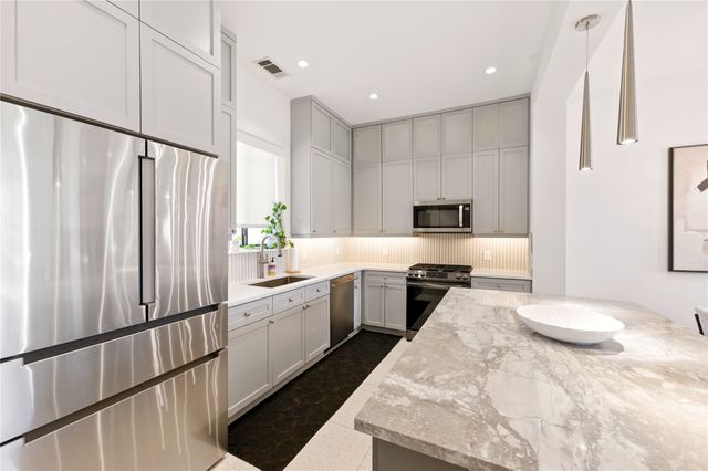 4211 Rawlins Street 525, Dallas, TX 75219