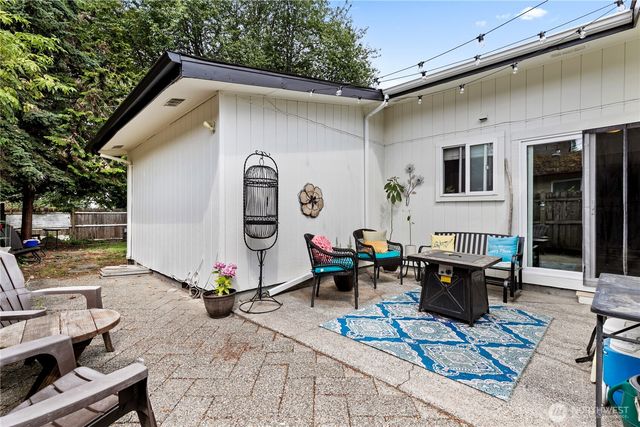7402 E F St, Tacoma, WA 98404