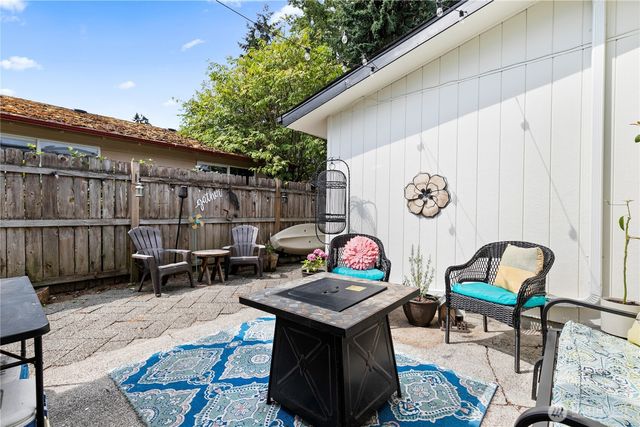 7402 E F St, Tacoma, WA 98404