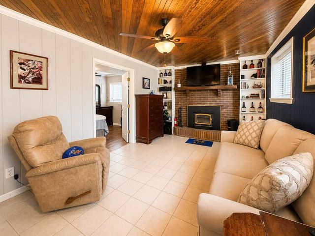 391 S Eagle Creek Drive, Lexington, KY 40515