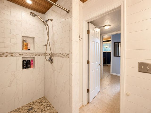 391 S Eagle Creek Drive, Lexington, KY 40515