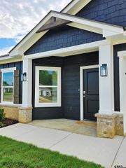 1103 Park Meadows Dr., Whitehouse, TX 75791