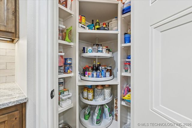 3810 W Orlando Place, Broken Arrow, OK 74011