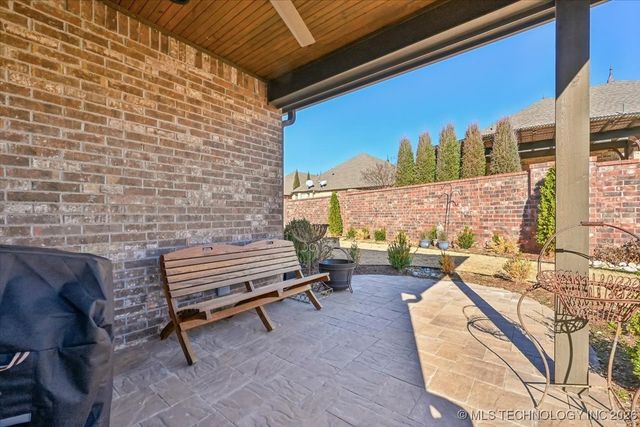 3810 W Orlando Place, Broken Arrow, OK 74011