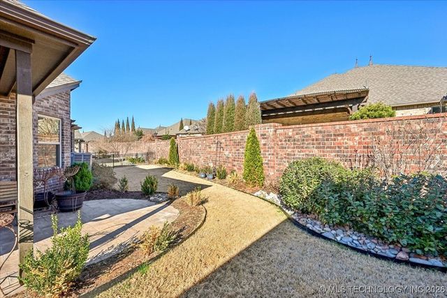 3810 W Orlando Place, Broken Arrow, OK 74011