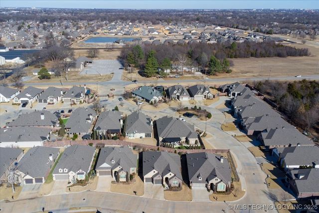 3810 W Orlando Place, Broken Arrow, OK 74011