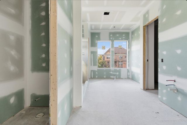 7029 Snowdrop Court, Dublin, OH 43016