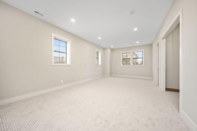 7029 Snowdrop Court, Dublin, OH 43016