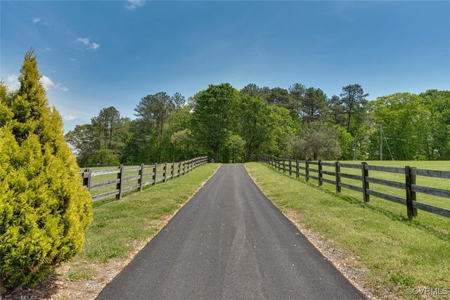 11287 Rosemont Dr, Rockville, VA 23146