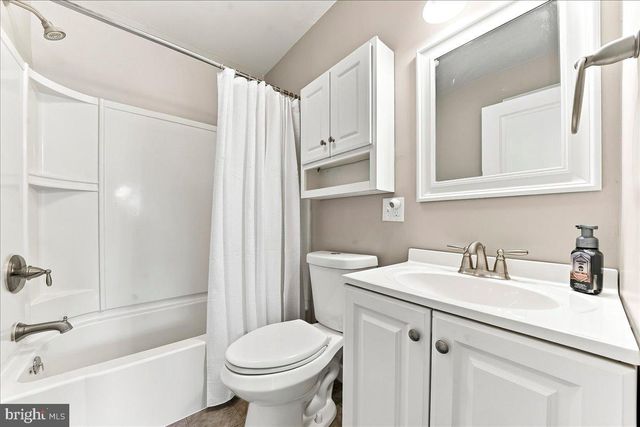 196 HIGHLAND VIEW DR, Lincoln University, PA 19352