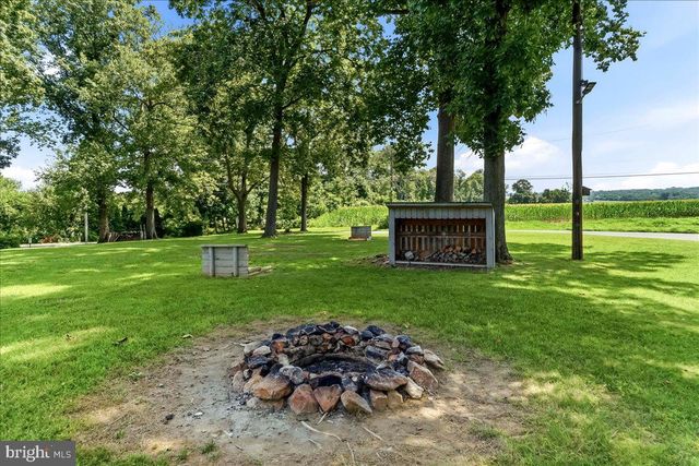 196 HIGHLAND VIEW DR, Lincoln University, PA 19352
