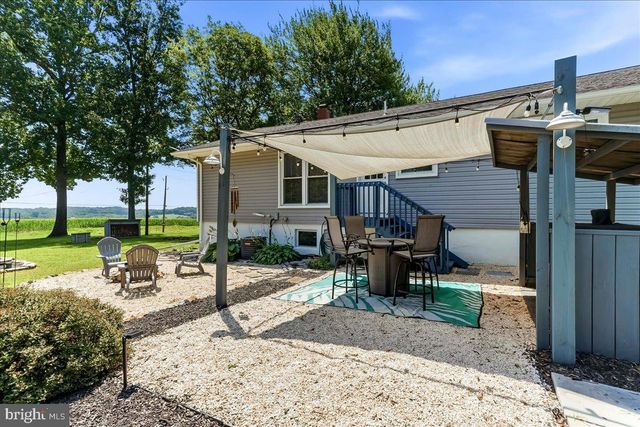 196 HIGHLAND VIEW DR, Lincoln University, PA 19352