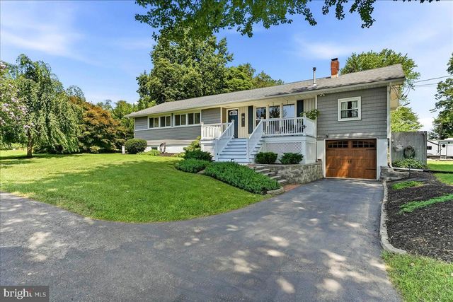 196 HIGHLAND VIEW DR, Lincoln University, PA 19352