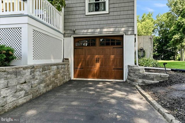 196 HIGHLAND VIEW DR, Lincoln University, PA 19352