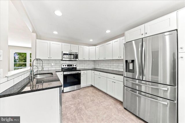 196 HIGHLAND VIEW DR, Lincoln University, PA 19352