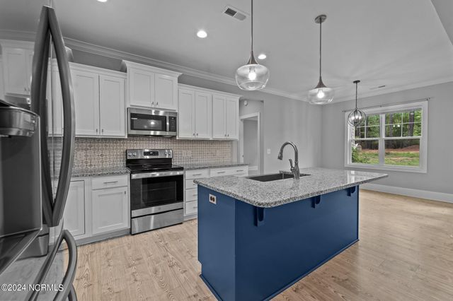 428 Gretchen Road, West End, NC 27376