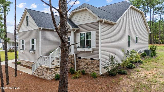 428 Gretchen Road, West End, NC 27376