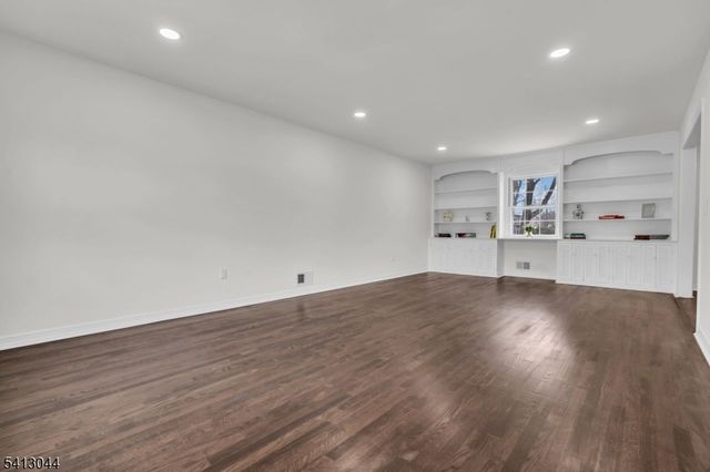 684 Gallows Hill Rd, Cranford Twp., NJ 07016