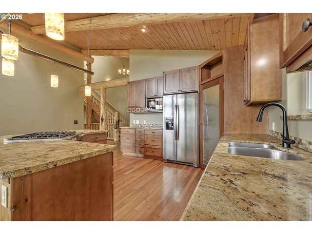 16860 HOFFMAN Ave, Sandy, OR 97055