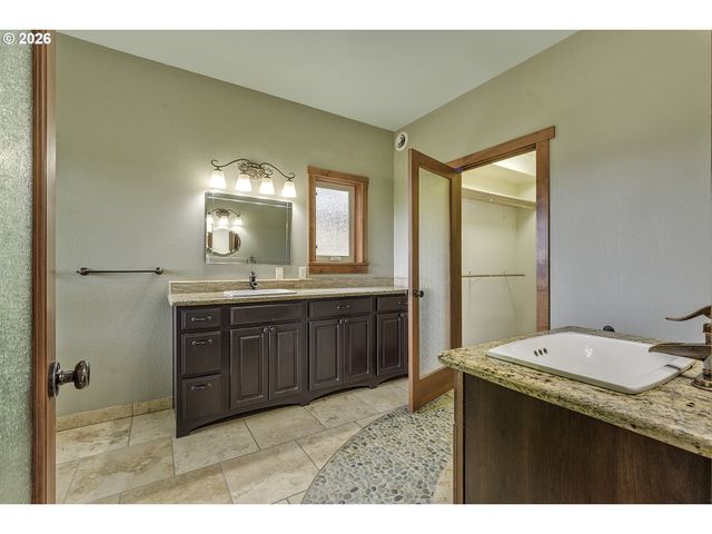 16860 HOFFMAN Ave, Sandy, OR 97055