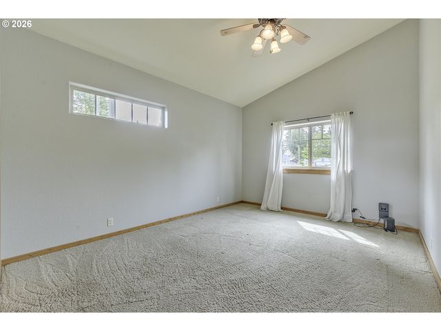 16860 HOFFMAN Ave, Sandy, OR 97055