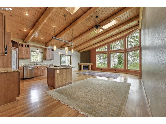 16860 HOFFMAN Ave, Sandy, OR 97055