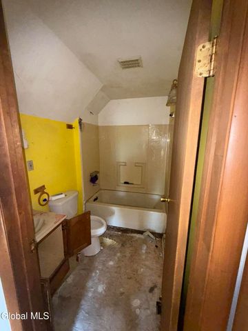 136 Hudson River Road, Waterford, NY 12188