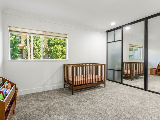 10240 Camarillo Street 208, Toluca Lake, CA 91602
