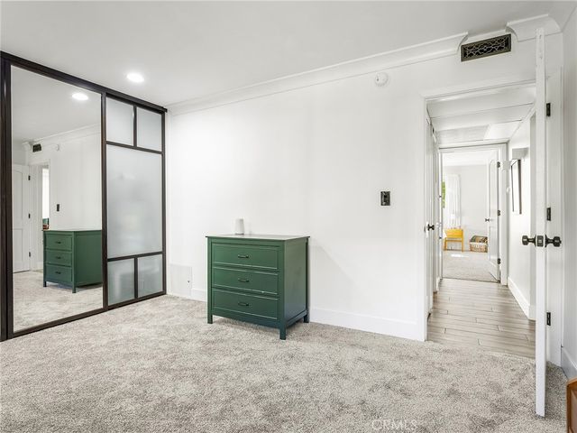 10240 Camarillo Street 208, Toluca Lake, CA 91602
