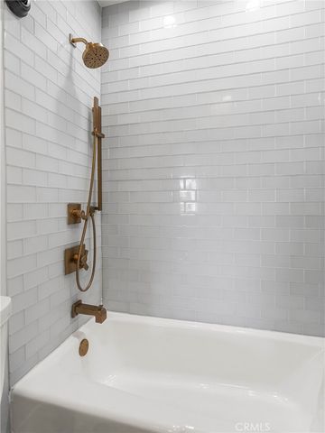10240 Camarillo Street 208, Toluca Lake, CA 91602