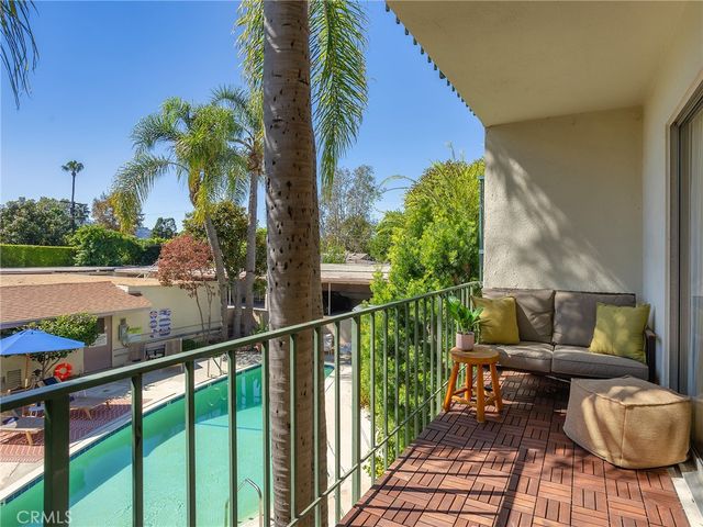 10240 Camarillo Street 208, Toluca Lake, CA 91602