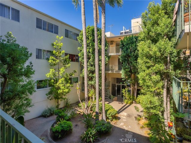 10240 Camarillo Street 208, Toluca Lake, CA 91602