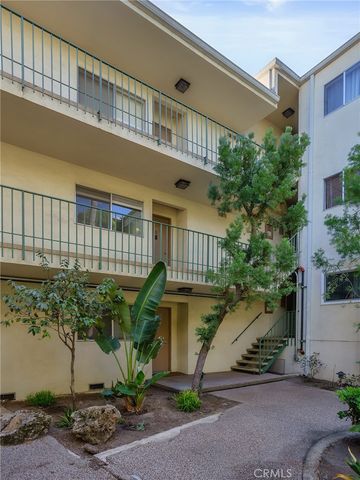 10240 Camarillo Street 208, Toluca Lake, CA 91602