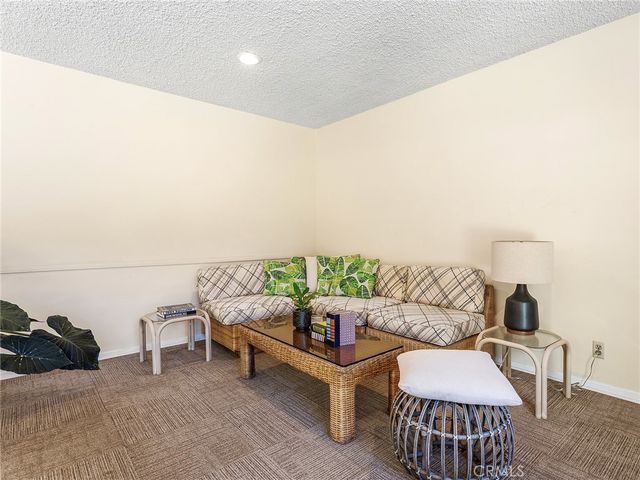 10240 Camarillo Street 208, Toluca Lake, CA 91602