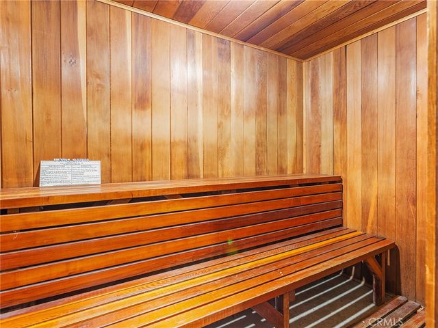 10240 Camarillo Street 208, Toluca Lake, CA 91602