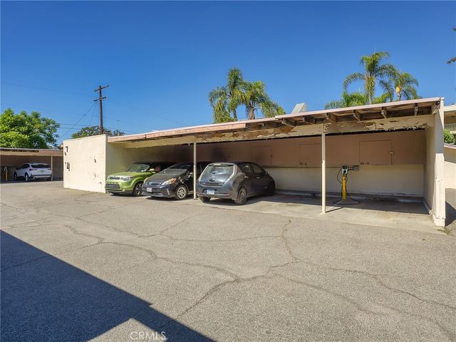 10240 Camarillo Street 208, Toluca Lake, CA 91602