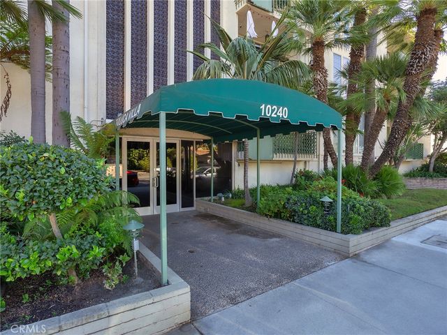 10240 Camarillo Street 208, Toluca Lake, CA 91602