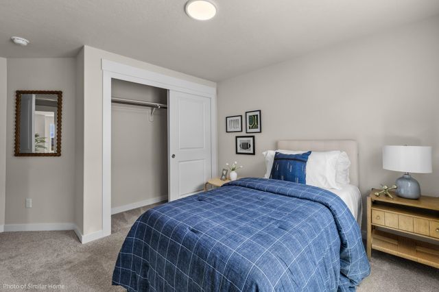 8715 N Hemlock Rd, Spokane, WA 99208