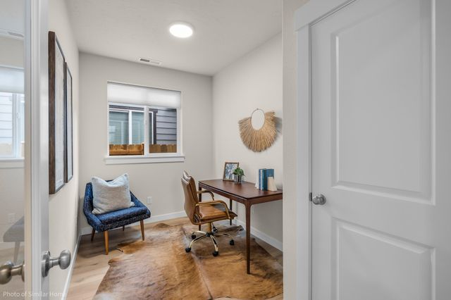 8715 N Hemlock Rd, Spokane, WA 99208