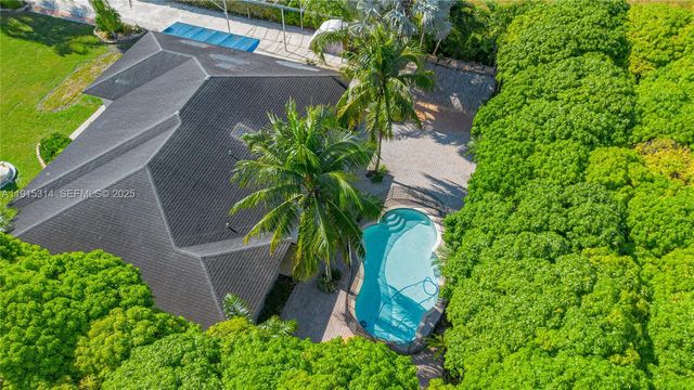 18405 SW 216th St 0, Miami, FL 33170