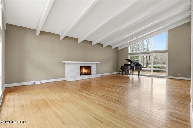 1602 Greenbriar Road, Kinston, NC 28504