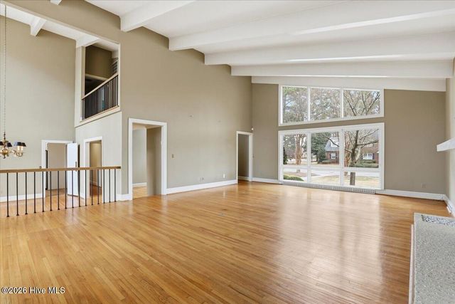 1602 Greenbriar Road, Kinston, NC 28504