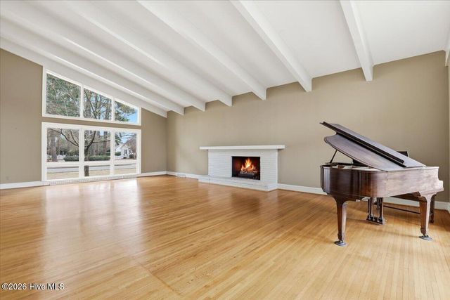 1602 Greenbriar Road, Kinston, NC 28504