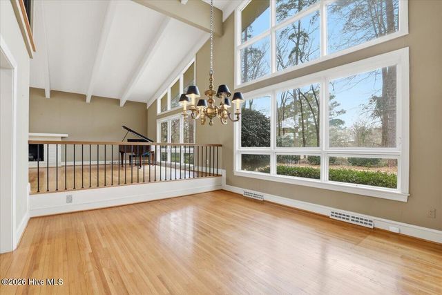 1602 Greenbriar Road, Kinston, NC 28504