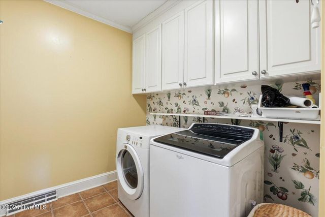 1602 Greenbriar Road, Kinston, NC 28504