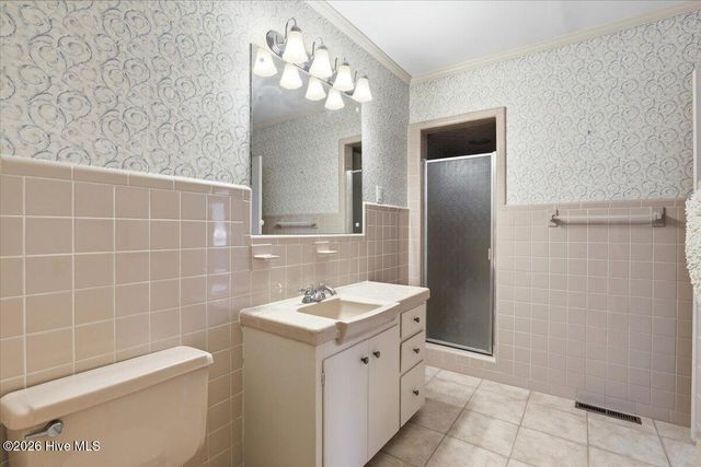 1602 Greenbriar Road, Kinston, NC 28504