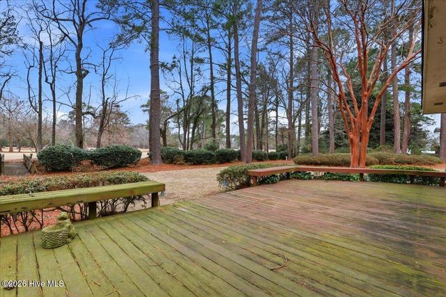 1602 Greenbriar Road, Kinston, NC 28504
