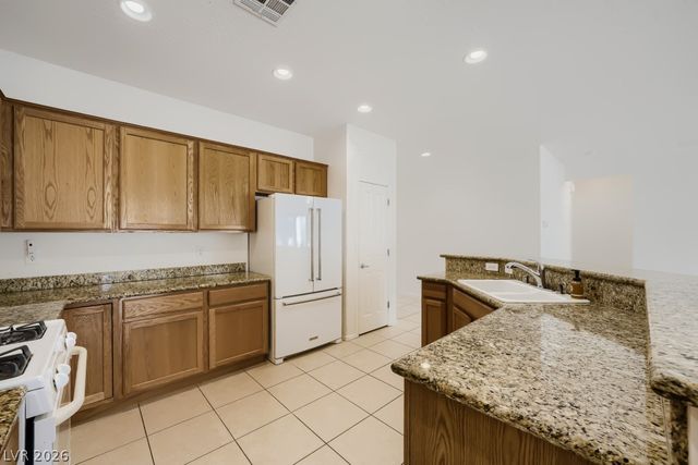 2910 Horned Owl Way, North Las Vegas, NV 89084