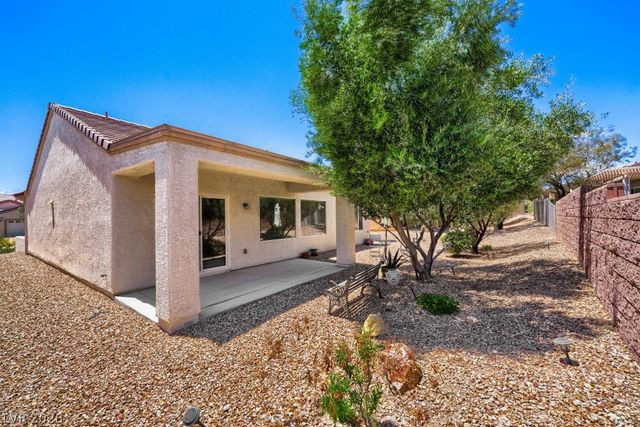 2910 Horned Owl Way, North Las Vegas, NV 89084